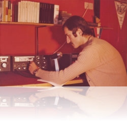 Miran Vončina, S50O (ex S59VM, YU3TKT) running his YAESU FT-200 line