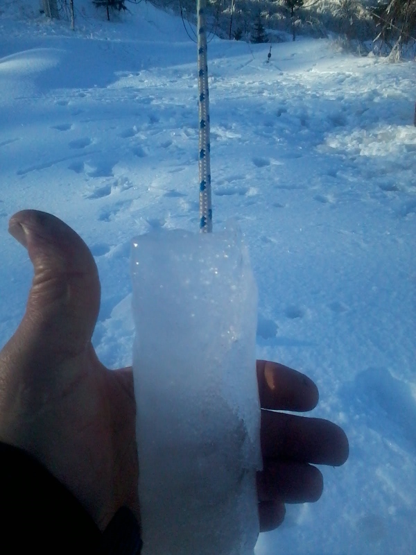 gorski_vrh_zled_feb_2014_4sq_support_rope_ice_covered