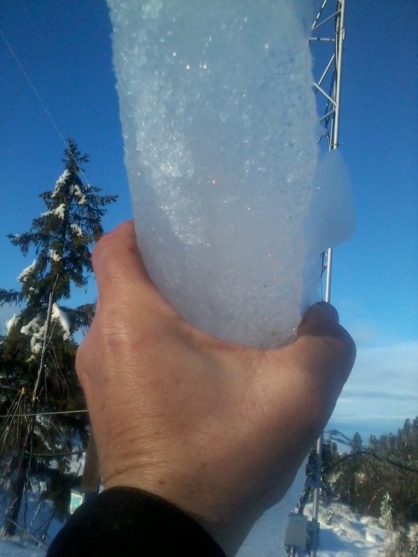 gorski_vrh_zled_feb_2014_yagi_element_ice_covered